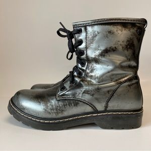 Mtng Combat Boots, Silver Metallic Wash